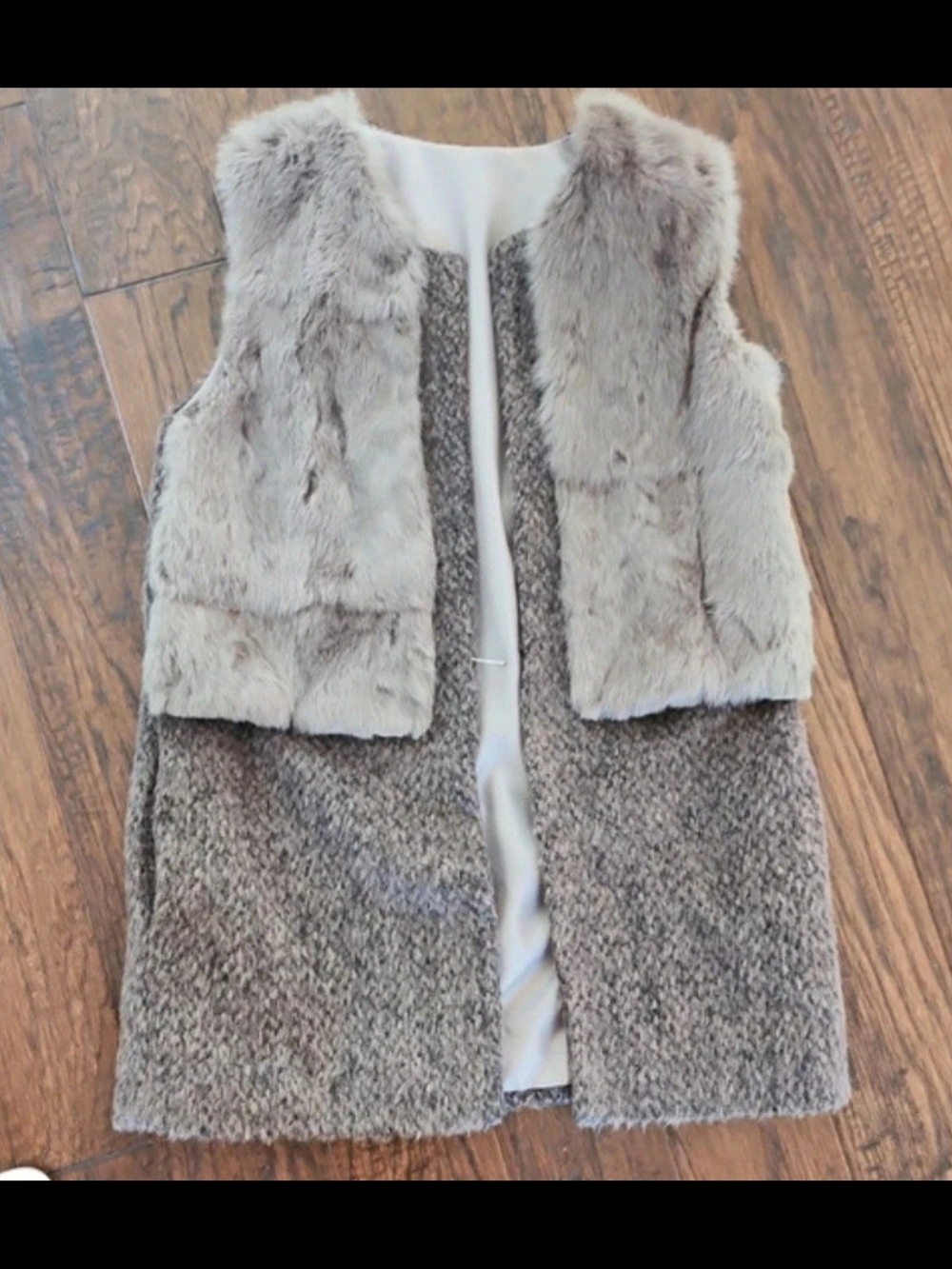 Faux Fur & Knit Vest in Light Gray